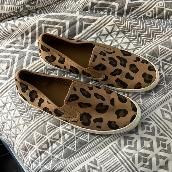 Cheetah Print Sneakers - Picture 1 of 4